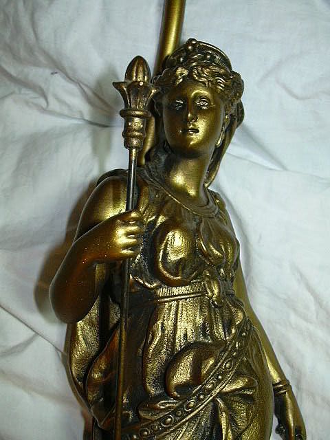 Gold Gilt Grecian Lady Lamp Fine Lighting Gold Gilt Grecian Lady Lamp Fine Lighting