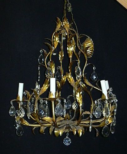 Italian Florentine Gold Gilt Large Metal Chandelier With Prisms Fine Lighting Italian Florentine Gold Gilt Large Metal Chandelier With Prisms Fine Lighting