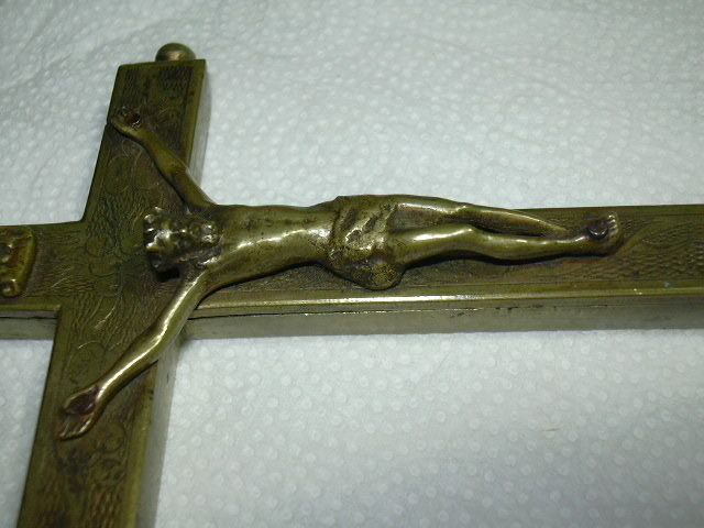 Old Large Reliquary Crucifix Old Large Reliquary Crucifix