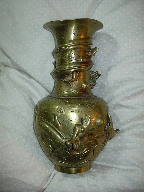 Chinese Vase Dragons Chasing Pearl Heavy Brass Chinese Vase Dragons Chasing Pearl Heavy Brass