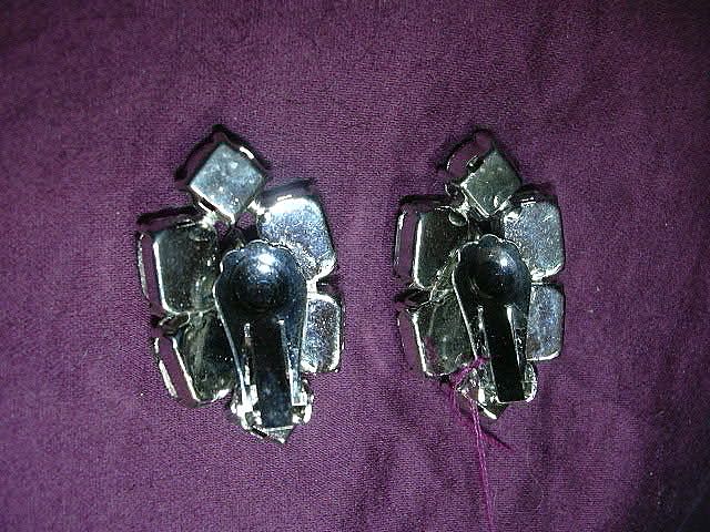 Brilliant Rhinestone Clip Earrings Brilliant Rhinestone Clip Earrings