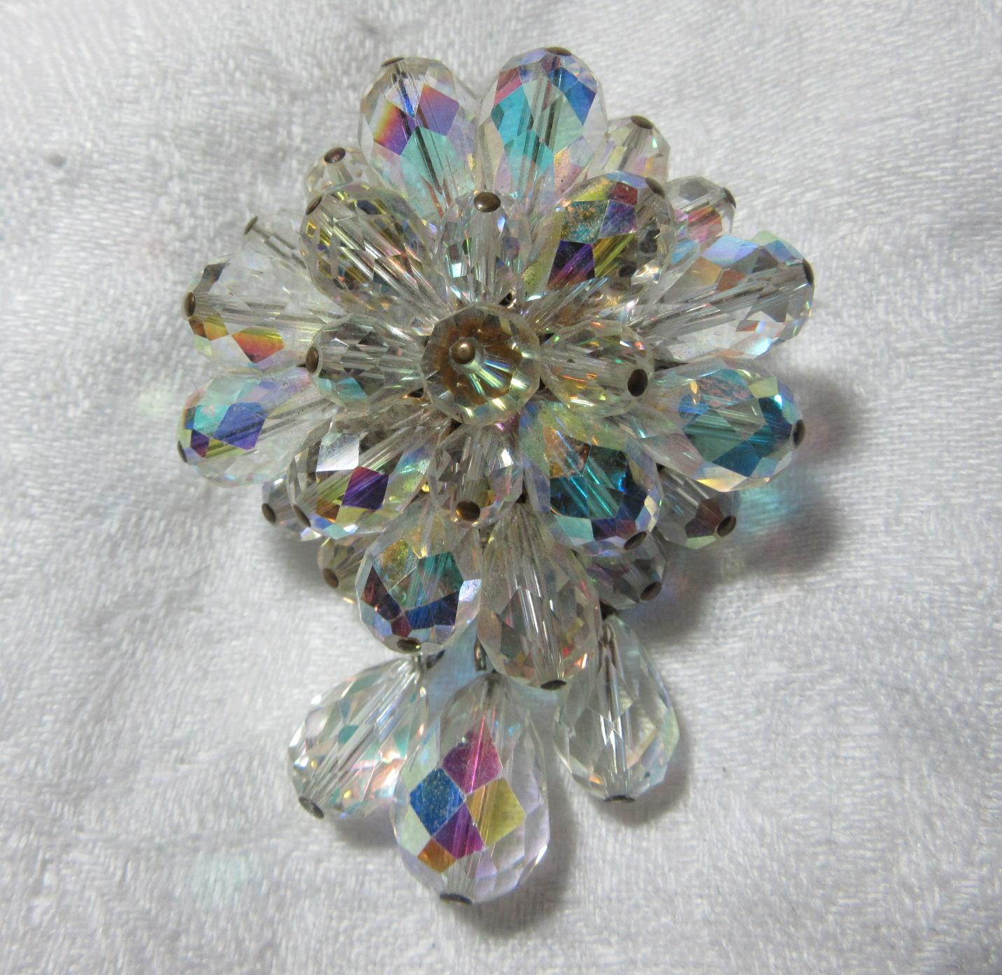 Aurora Borealis Style Crystal Brooch Aurora Borealis Style Crystal Brooch
