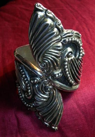 Mexican Sterling Silver Ornate Large Cuff Bracelet Signed Taxco Fine Jewelry Mexican Sterling Silver Ornate Large Cuff Bracelet Signed Taxco Fine Jewelry