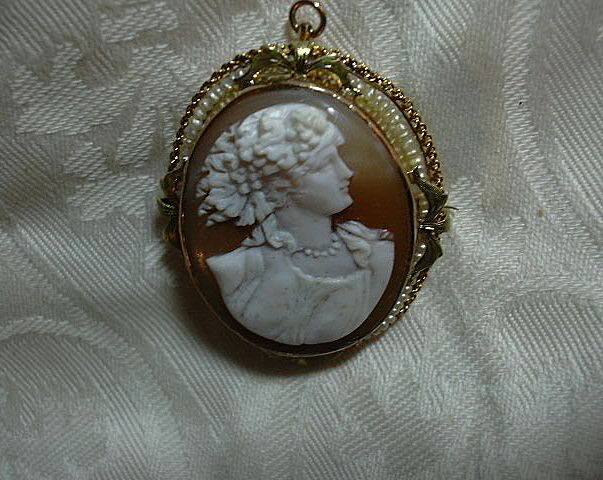 10K Gold Shell Cameo Brooch Pendant Fine Jewelry 10K Gold Shell Cameo Brooch Pendant Fine Jewelry