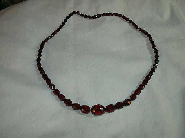 Faceted Cherry Amber Beads Necklace Faceted Cherry Amber Beads Necklace