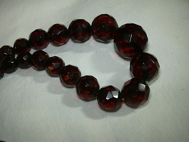 Faceted Cherry Amber Beads Choker Necklace Faceted Cherry Amber Beads Choker Necklace