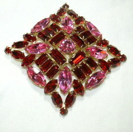 Red Pink Rhinestone Fabulous Brooch Unsigned American Designer Costume Pin Red Pink Rhinestone Fabulous Brooch Unsigned American Designer Costume Pin