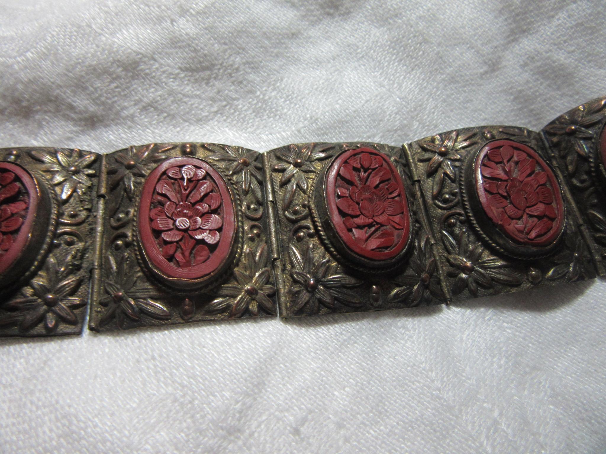 Old China Cinnabar Bracelet Old China Cinnabar Bracelet