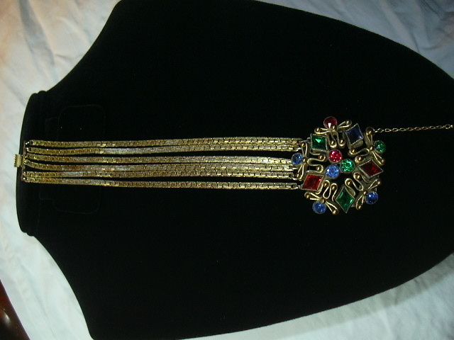 Fab Bracelet Colored Stones Medallion Fab Bracelet Colored Stones Medallion