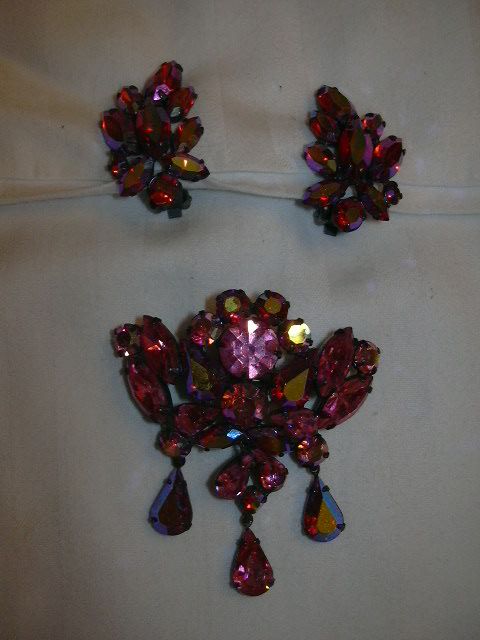 Regency Signed Pink Rhinestone Brooch Earring Set Demi Parure Regency Signed Pink Rhinestone Brooch Earring Set Demi Parure