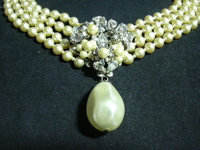 Eugene Faux Pearls & Rhinestone Drippy Pendant Costume Jewelry Necklace Eugene Faux Pearls & Rhinestone Drippy Pendant Costume Jewelry Necklace