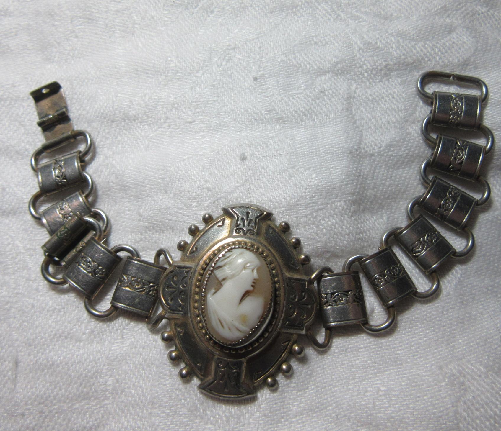 Old Shell Cameo Bracelet Old Shell Cameo Bracelet