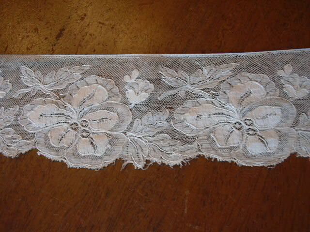 Old White Lace Edging Old White Lace Edging