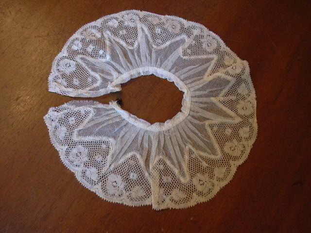Pair Old Net Lace Ruffles Or Collars Vintage Clothing Pair Old Net Lace Ruffles Or Collars Vintage Clothing