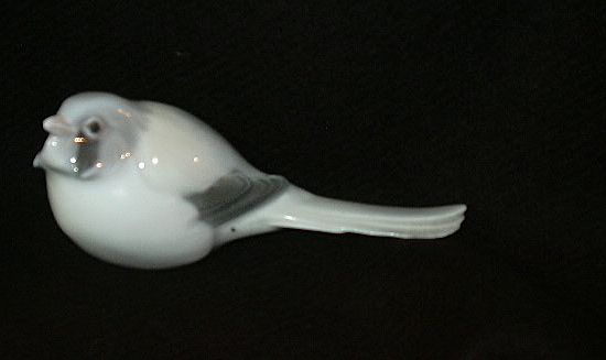 B&G Titmouse Porcelain Bird Figurine B&G Titmouse Porcelain Bird Figurine