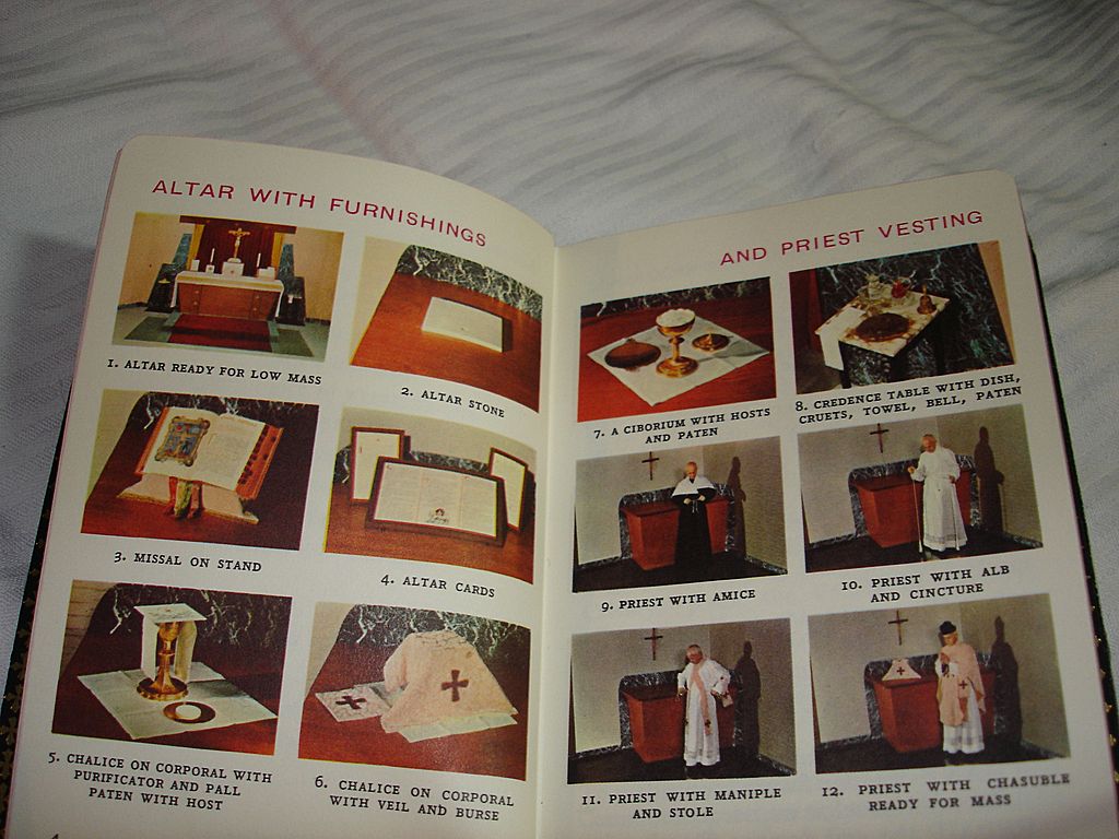 Blessed Trinity Missal For Children 1964 With Crucifix Blessed Trinity Missal For Children 1964 With Crucifix