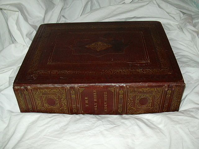 Antique Family Altar Bible 1822 Edinburgh Leather Antique Family Altar Bible 1822 Edinburgh Leather