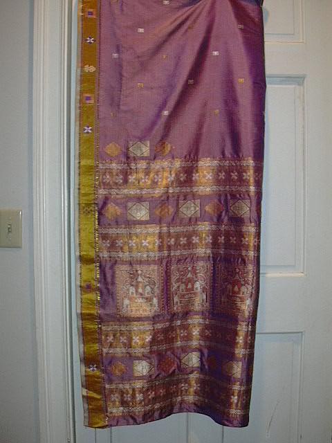 Vintage Indian Sari Lavender Silk Fine Textiles Fabric of India Vintage Indian Sari Lavender Silk Fine Textiles Fabric of India