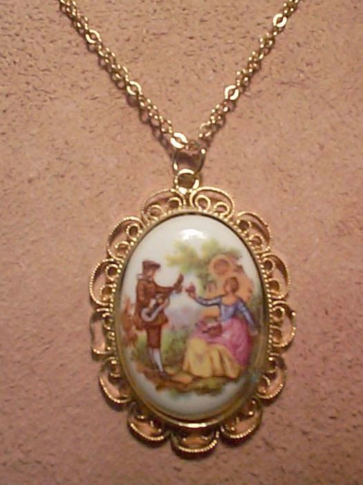 Pendant Necklace Courting Couple Filigree Pendant Necklace Courting Couple Filigree