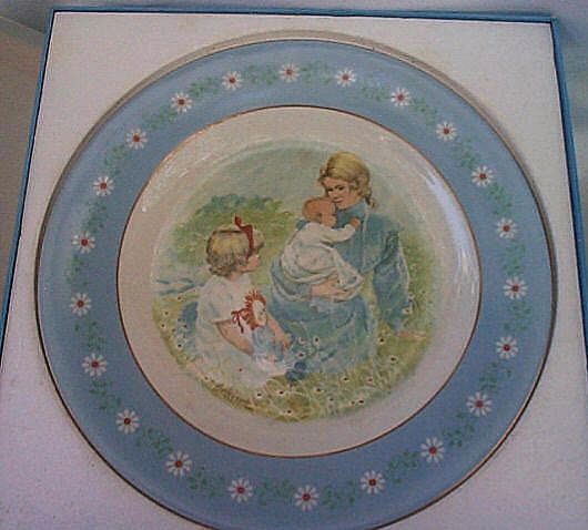 Avon Tenderness Commemorative Plate 1974 Avon Tenderness Commemorative Plate 1974