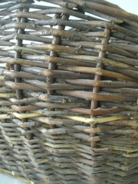 Large Hand Woven Grapevine Basket Large Hand Woven Grapevine Basket