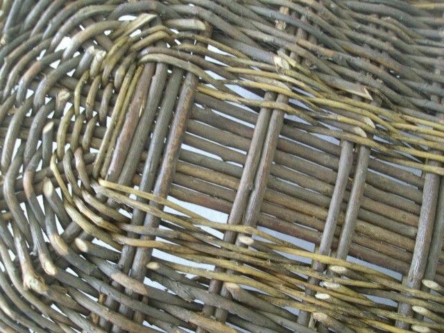 Large Hand Woven Grapevine Basket Large Hand Woven Grapevine Basket
