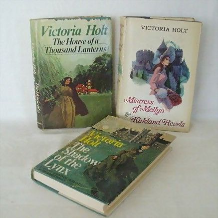 Collection Early Victoria Holt Novels Collection Early Victoria Holt Novels
