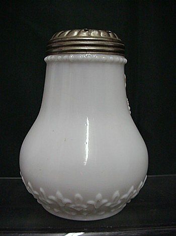 American Glass Sugar Shaker Eagle Glass Co. American Glass Sugar Shaker Eagle Glass Co.