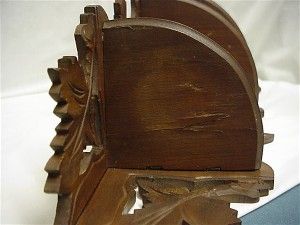 Corner Shelf American Victorian Walnut Wall Hanging Corner Shelf American Victorian Walnut Wall Hanging