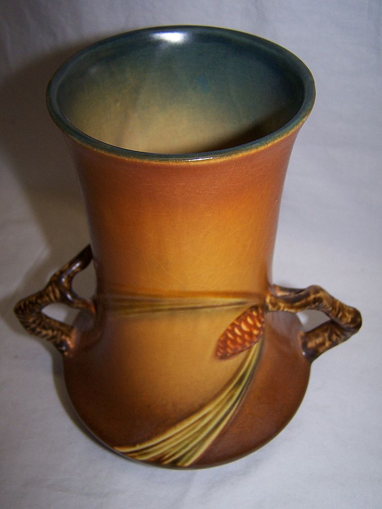 Roseville Pottery Pine Cone vase, 842-8 Roseville Pottery Pine Cone vase, 842-8