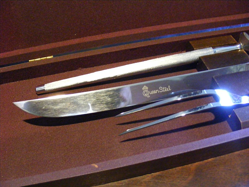 New Old Stock Queen Cutlery Carving Set New Old Stock Queen Cutlery Carving Set