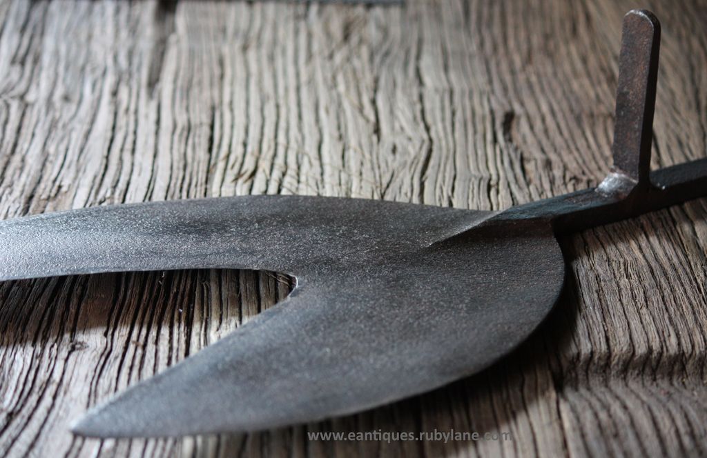 Antique Whale Flensing Iron - Whaling Tool - Blubber Cutter / Knife Antique Whale Flensing Iron - Whaling Tool - Blubber Cutter / Knife