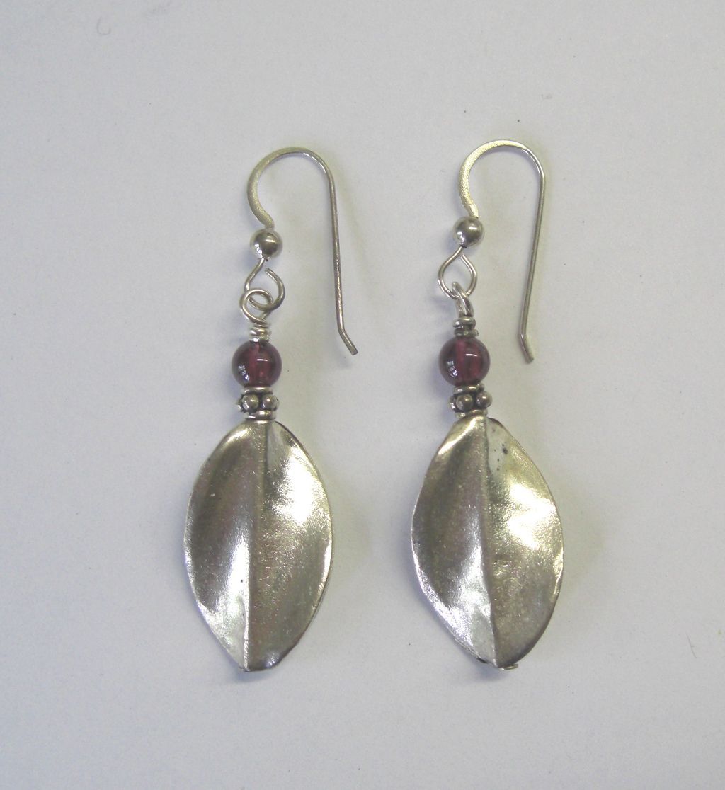Hill Tribes Fine Silver w/Garnet Dangle Earrings Hill Tribes Fine Silver w/Garnet Dangle Earrings