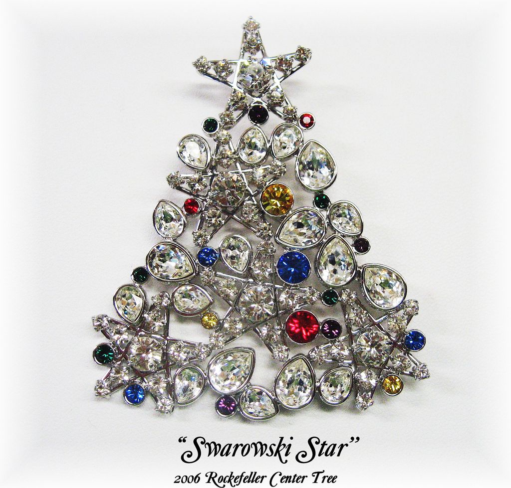 Gorgeous Swarovski Rhinestone Christmas Tree Pin Gorgeous Swarovski Rhinestone Christmas Tree Pin