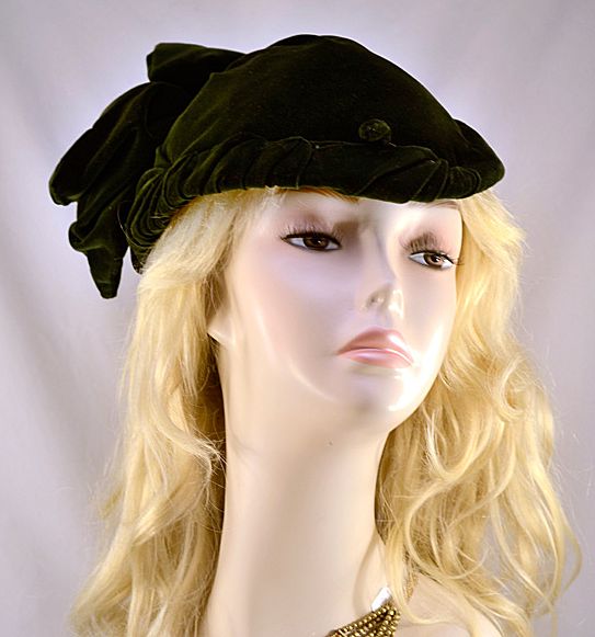 Elegant Juliette Style Lush Forest Green Velvet Hat Elegant Juliette Style Lush Forest Green Velvet Hat