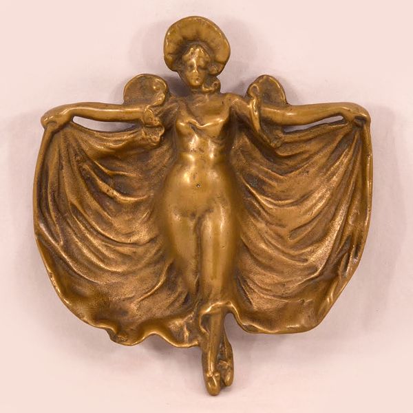 Lovely Nouveau Bronze Flowing Woman Dish Lovely Nouveau Bronze Flowing Woman Dish