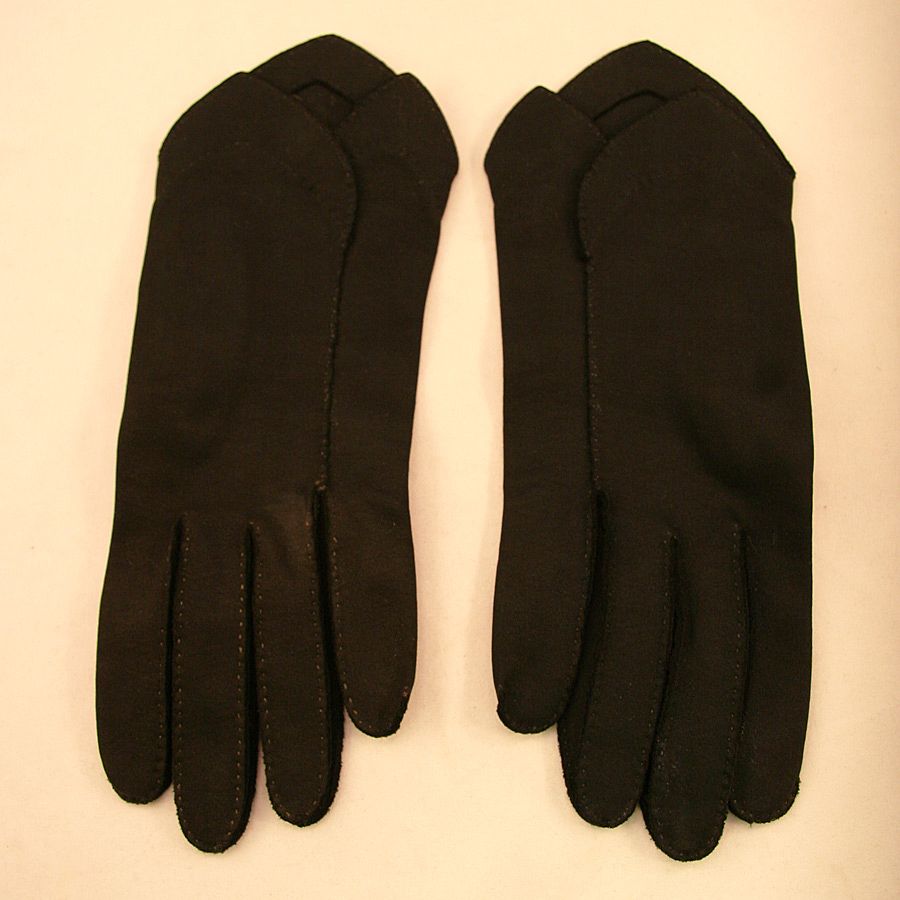 ca late '40s Crescendoe Black Cotton Gloves, Size 7 ca late '40s Crescendoe Black Cotton Gloves, Size 7