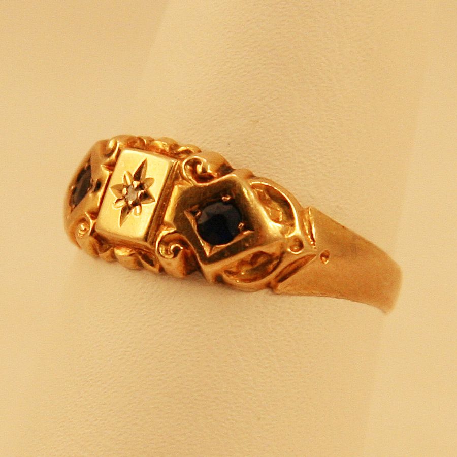 ca 1900's Fully Hallmarked 18K Diamond Sapphires Ring Beautiful ca 1900's Fully Hallmarked 18K Diamond Sapphires Ring Beautiful