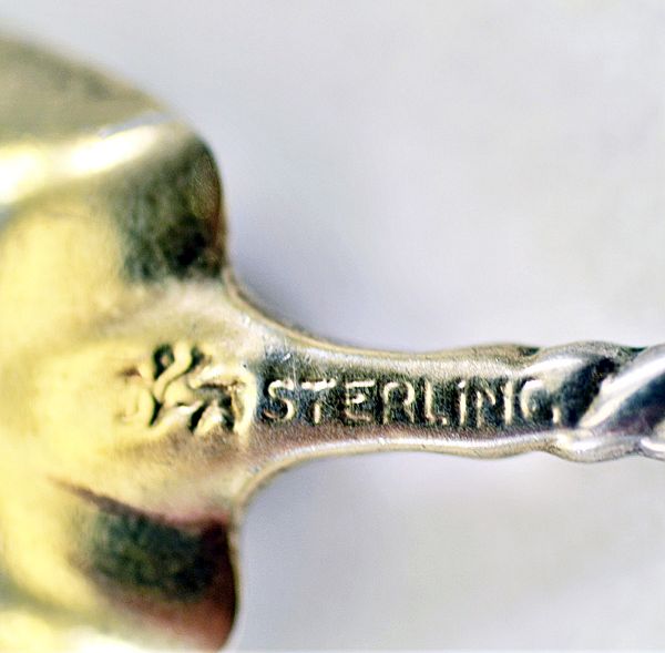 ca 1880 Sterling Silver Sugar Shovels "Oval Twist" Whiting Manufacturing Co. ca 1880 Sterling Silver Sugar Shovels "Oval Twist" Whiting Manufacturing Co.