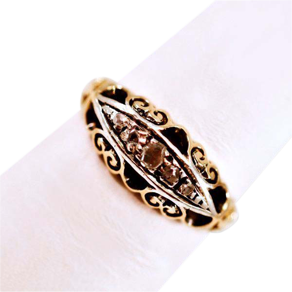 Very Vintage 18 Karat Gold 5 Diamond Ring Very Vintage 18 Karat Gold 5 Diamond Ring