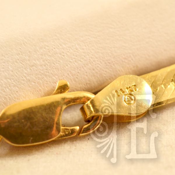 Vintage 14k Yellow Gold Herringbone Link Necklace Vintage 14k Yellow Gold Herringbone Link Necklace
