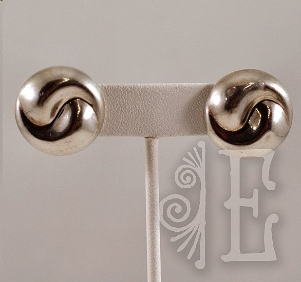 Unique Yin/Yang Thai Sterling Silver Earrings Unique Yin/Yang Thai Sterling Silver Earrings