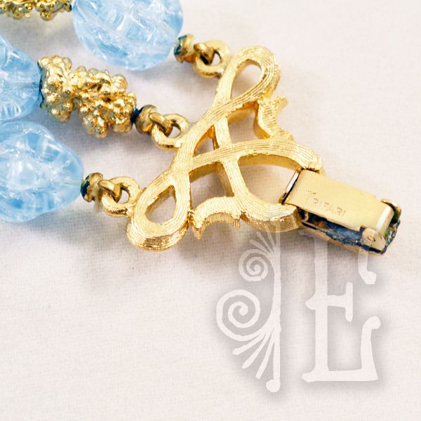 ca 1940s Crown Trifari Blue & Gold Tone Parure Set with Orig Tags and Case ca 1940s Crown Trifari Blue & Gold Tone Parure Set with Orig Tags and Case