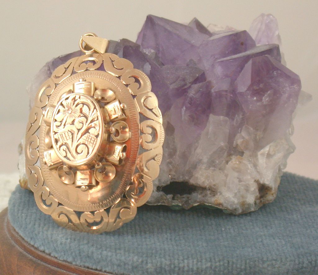 Estate 14K Moorish Pendant Estate 14K Moorish Pendant