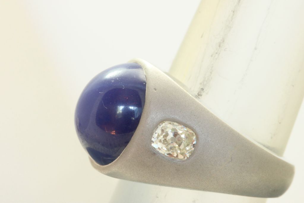 Estate 14KW Star Sapphire and Diamond Ring Estate 14KW Star Sapphire and Diamond Ring
