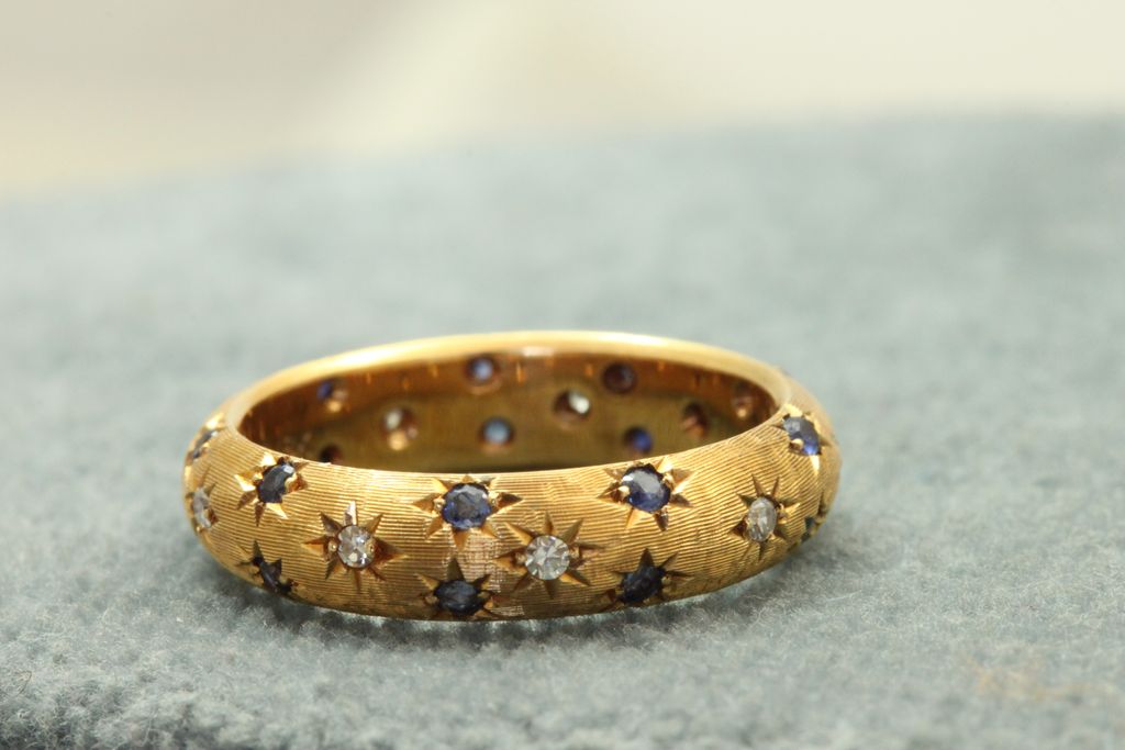 Estate 18K Diamond and Sapphire Chased Band Estate 18K Diamond and Sapphire Chased Band