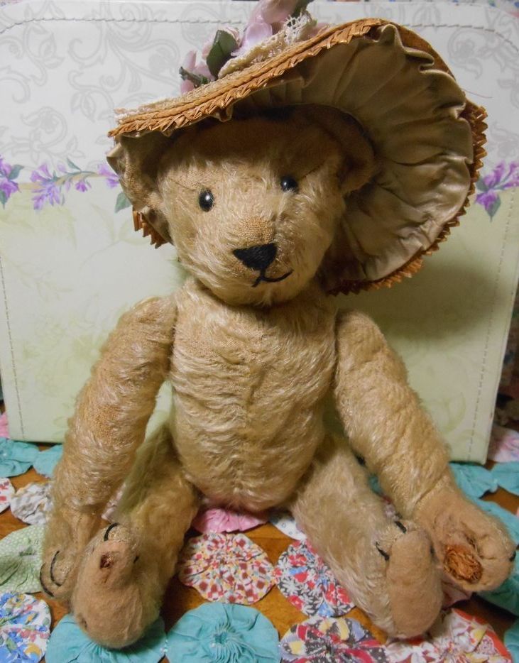 "Mollie Jean"-Darlin' Antique Teddy Bear "Mollie Jean"-Darlin' Antique Teddy Bear