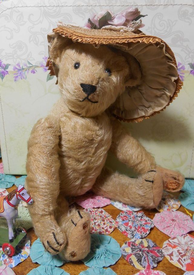 "Mollie Jean"-Darlin' Antique Teddy Bear "Mollie Jean"-Darlin' Antique Teddy Bear