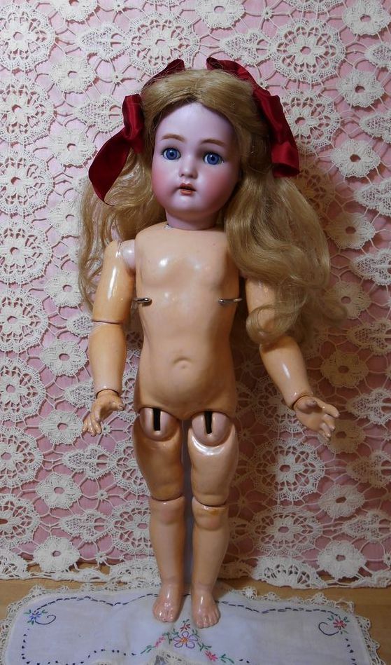"Vanessa" Your Valentine Sweetheart! Factory Original "Vanessa" Your Valentine Sweetheart! Factory Original
