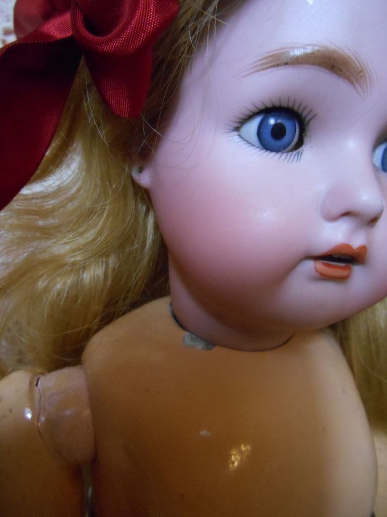 "Vanessa" Your Valentine Sweetheart! Factory Original "Vanessa" Your Valentine Sweetheart! Factory Original